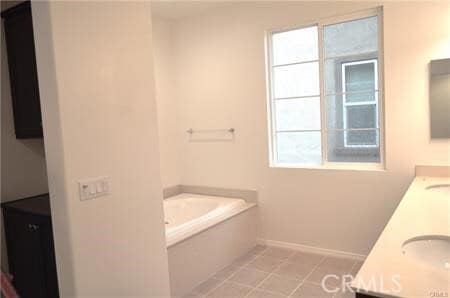 Building Photo - 16204 Crane Ct