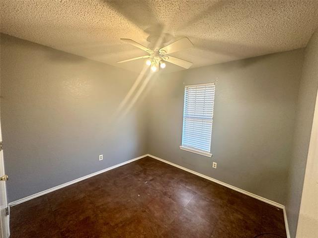 Building Photo - 2105 Melody Cir