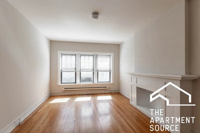 Building Photo - 1321 Oak Ave