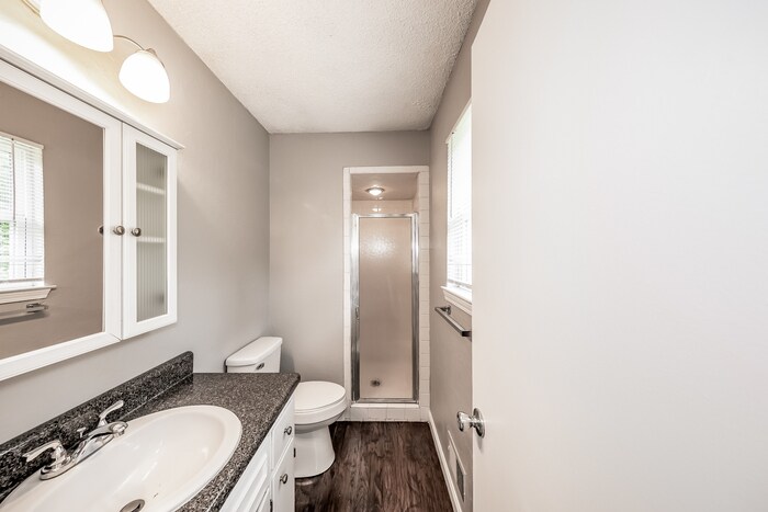 Building Photo - 5504 Desoto Cir