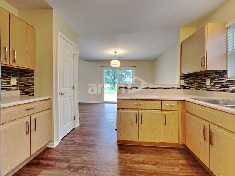 Building Photo - 2571 Allegro Ln