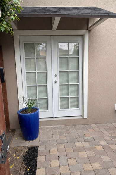 Front door - 1344 N Lincoln St