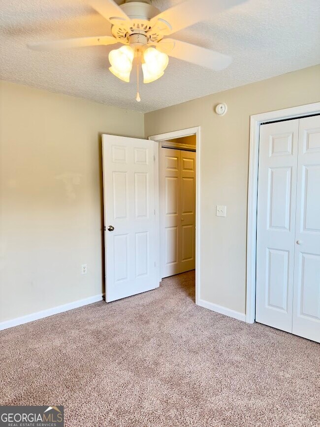 Building Photo - 138 Hamilton Dr