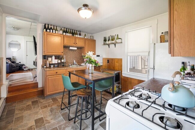 Building Photo - 38 Spring St