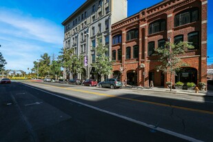 Building Photo - Union Block Property