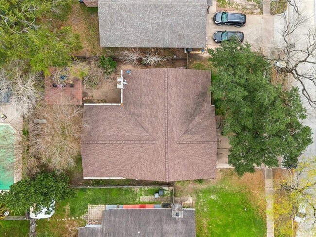 Building Photo - 3902 Broken Elm Dr