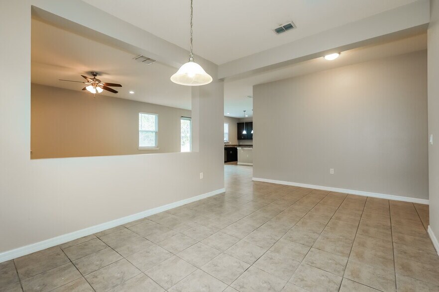 Building Photo - 1309 Canyon Oaks Dr