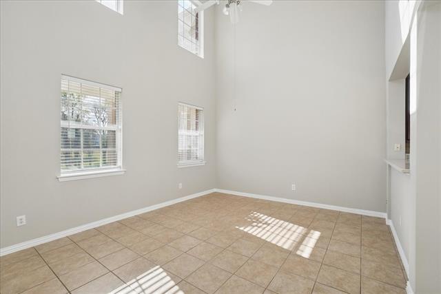 Building Photo - 2220 Sandshell St