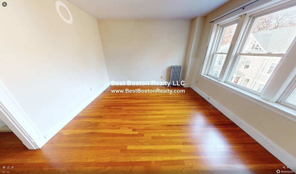 Building Photo - 11 Gray St