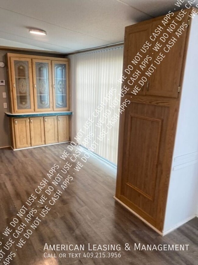 Building Photo - 3054 Woden Rd