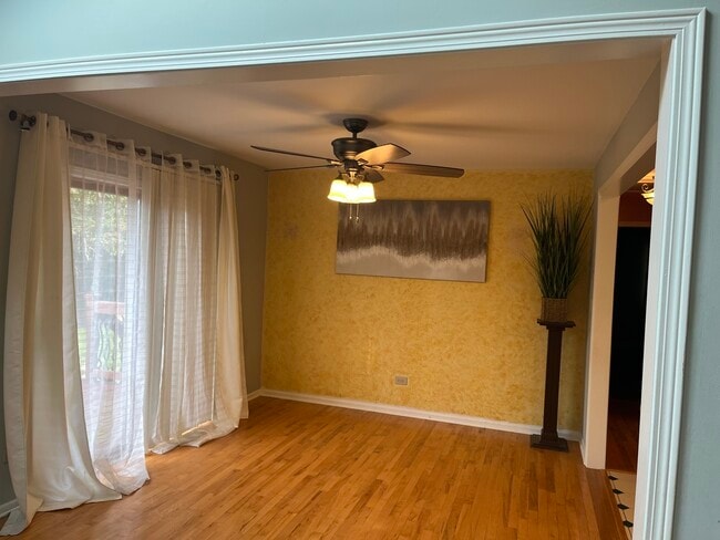 Building Photo - 16501 Nottingham Ct