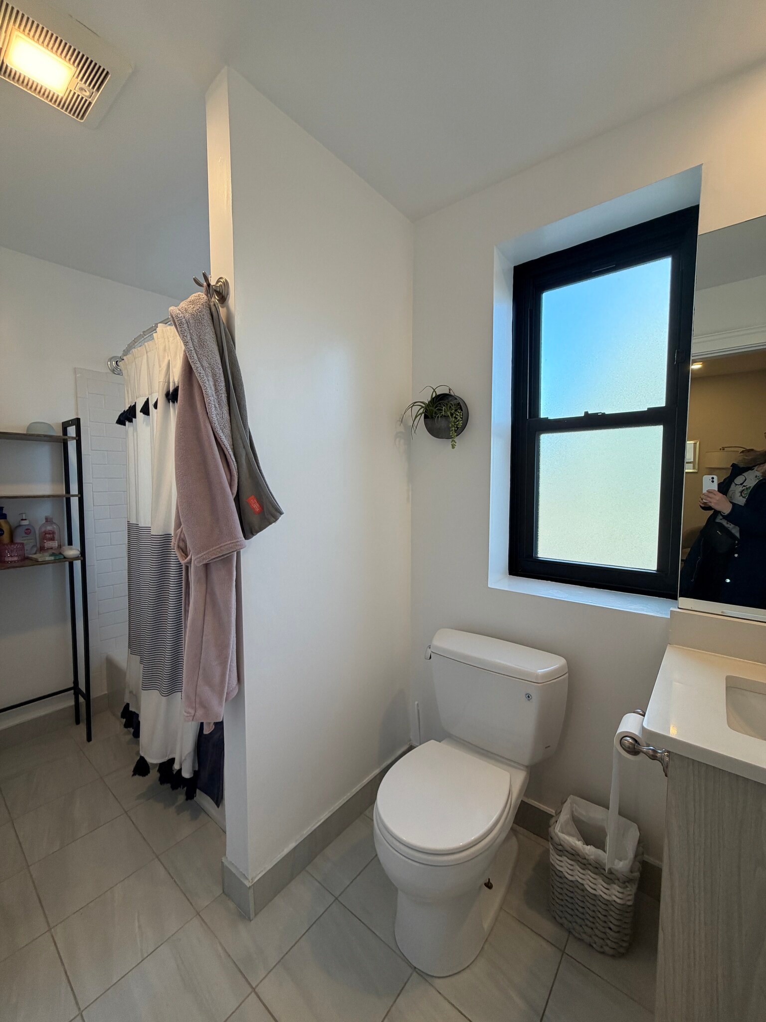 Building Photo - 843 Beacon St