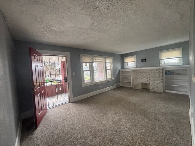 Building Photo - ParkHeights8827