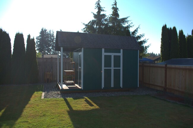 Building Photo - OPEN HOUSE SATURDAY 5/3/25 FROM 1:00-3:00 ...