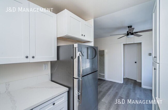 Building Photo - 4620 Hawley Blvd