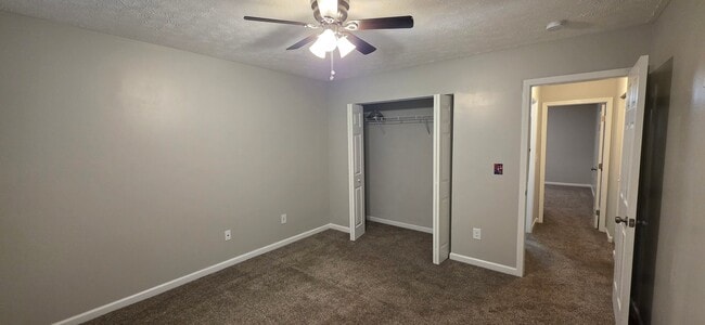 Building Photo - 234 Temple Terrace