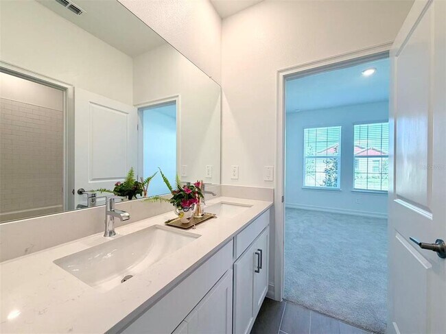 Building Photo - 1307 Broward Dr