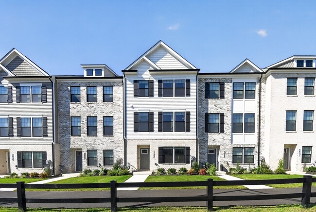 Building Photo - 7425 Calm Retreat Blvd
