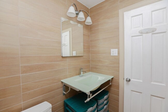 Building Photo - Elizabeth Lake Estates