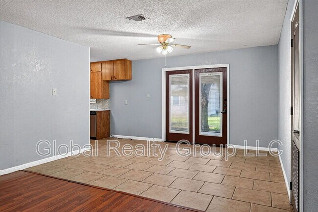 Building Photo - 138 Bobolink Dr