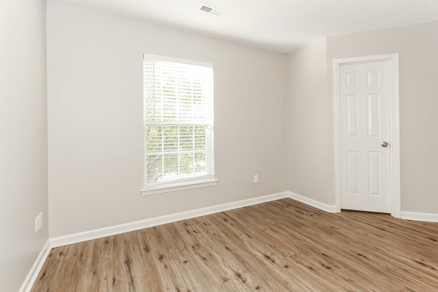 Building Photo - 5922 Laurenfield Dr