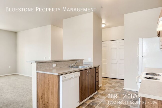 Building Photo - 1302 Mcgee Ct NE