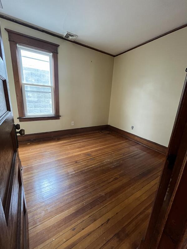 Building Photo - 20 Besch Ave