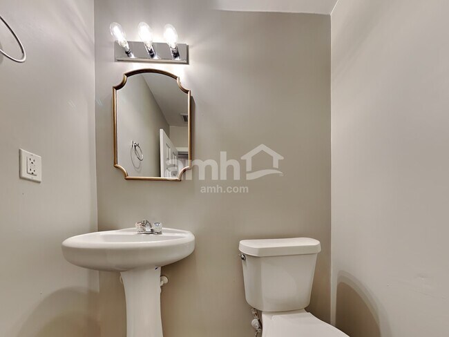 Building Photo - 367 Hidden Creek Ln