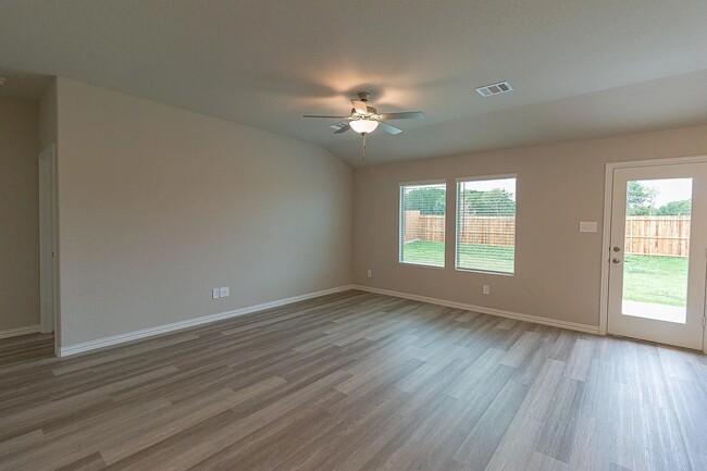 Building Photo - 2209 Dunbar Dr