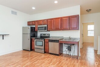 Building Photo - 4 br, 2 bath Triplex - 1509 MASTER ST Unit A