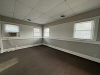 Building Photo - 1441 W Macon St