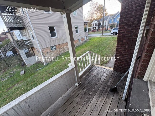 Building Photo - 2210 7th Ave