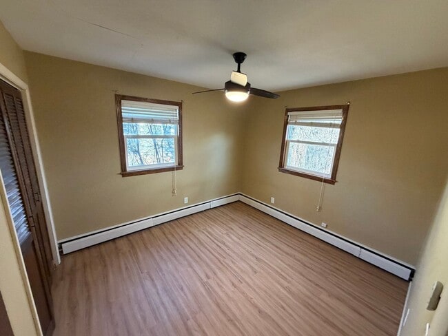 Building Photo - House for Rent!