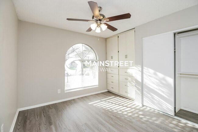 Building Photo - 3 Bedroom Pet-Friendly Home in Chandler, AZ with Main Street Renewal