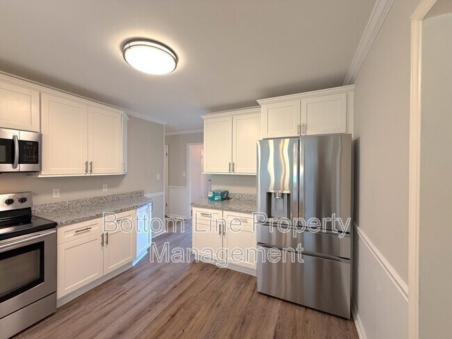 Building Photo - 4050 Leafmore St