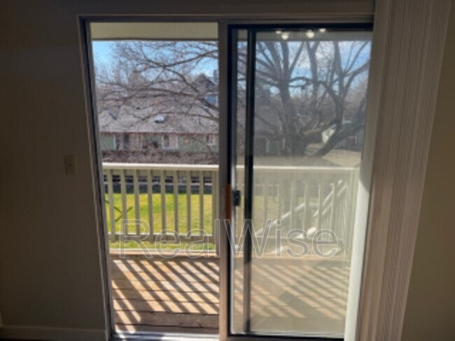 Building Photo - 217 NW 7th St