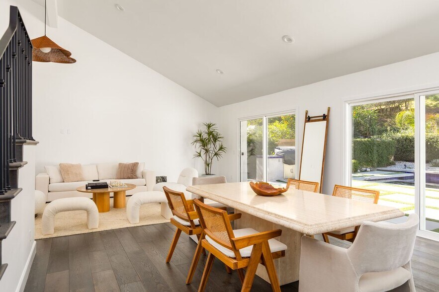 Building Photo - 23296 Park Ensenada