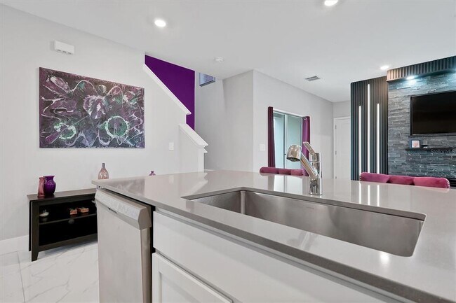 Building Photo - 7245 Sienna Oak Aly