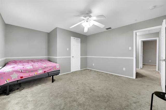 Building Photo - 324 S Mesa Verde Way