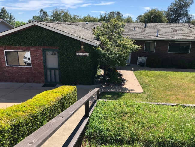 Building Photo - 10231 Buena Vista Dr