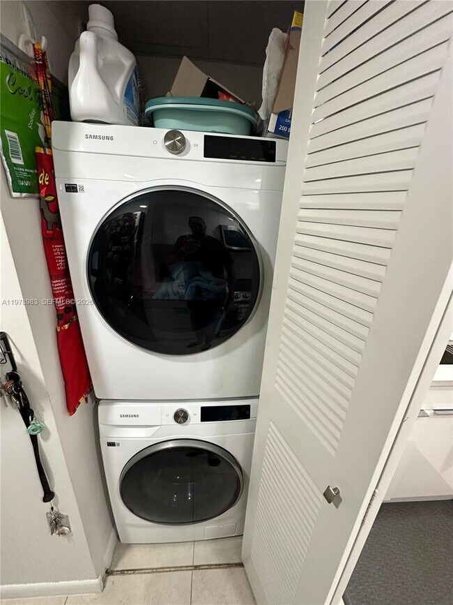 Building Photo - 7401 NW 16th St