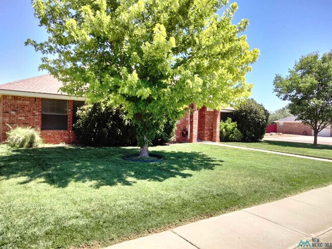 Building Photo - 2620 Fred Daugherty Dr