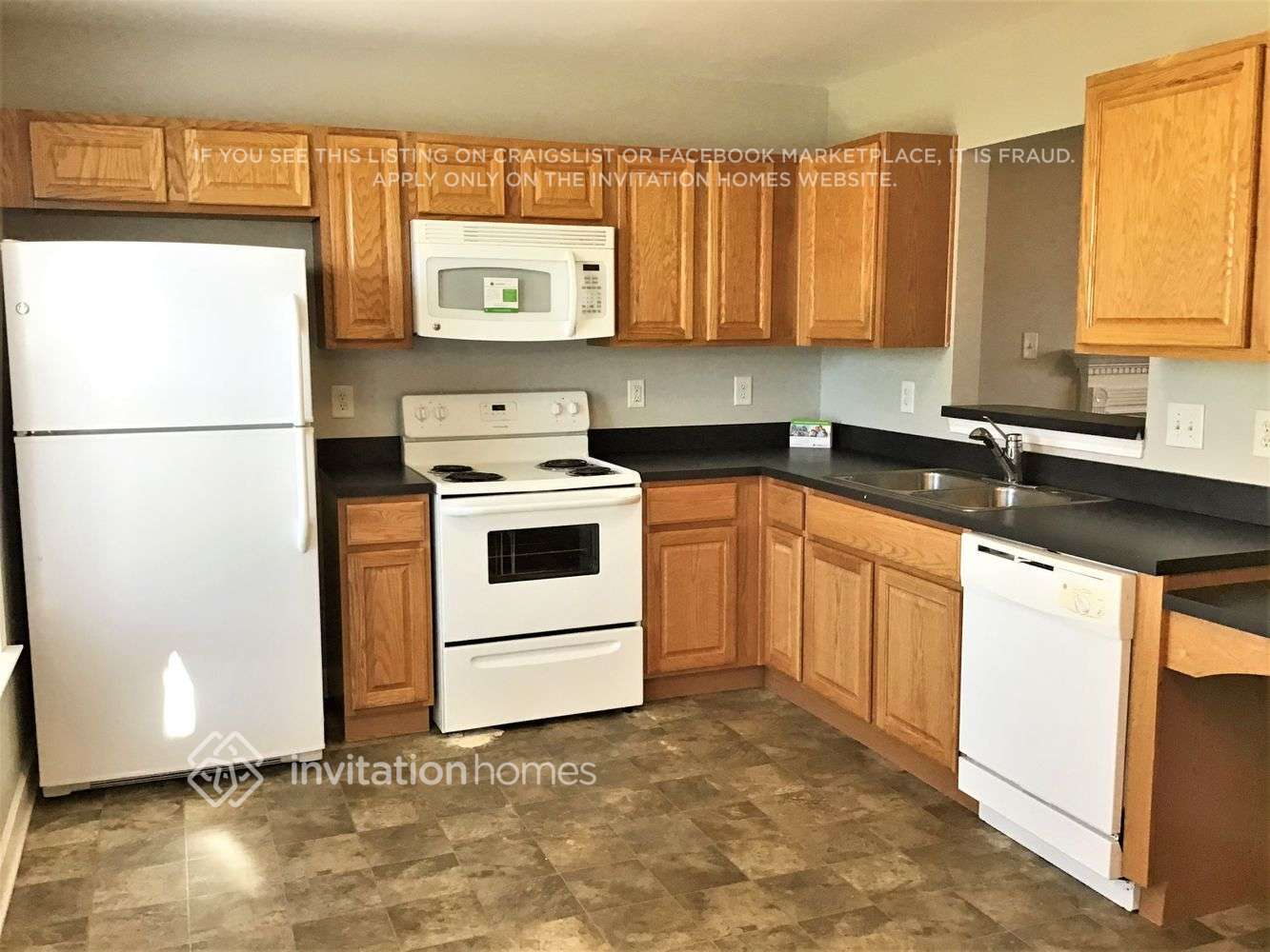 Building Photo - 407 Mooseberry Ln