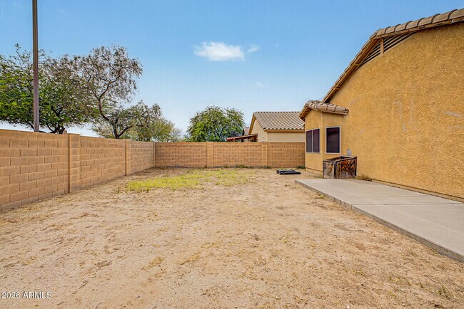 Building Photo - 2435 E Olivine Rd
