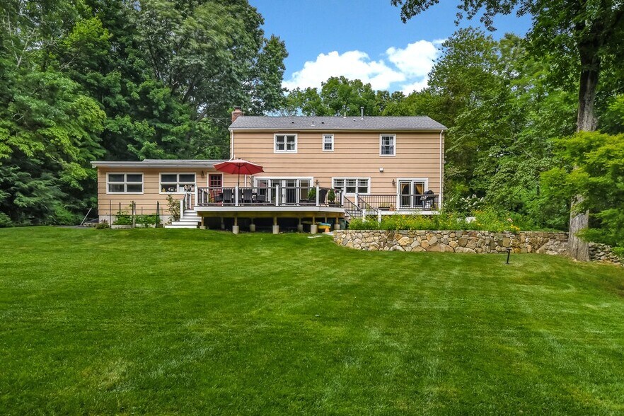 Building Photo - 116 Wildwood Rd