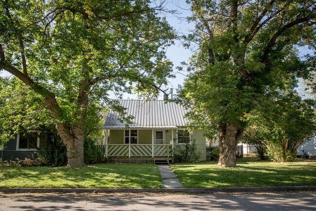 Building Photo - Great 1 bed, 1 bath home