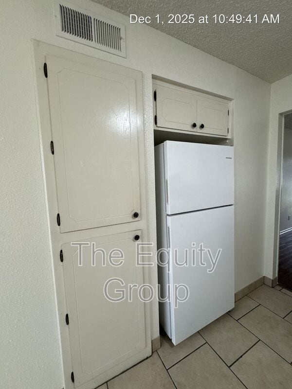 Building Photo - 1863 Emma Lee Ln