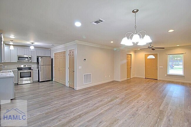 Building Photo - 5781 E Oglethorpe Hwy