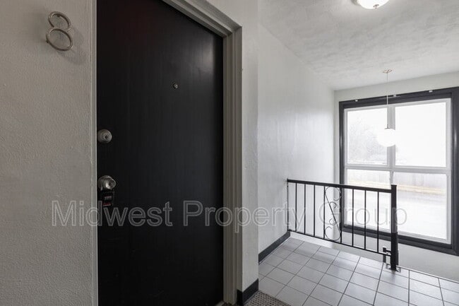 Building Photo - 2507 S Big Bend Blvd