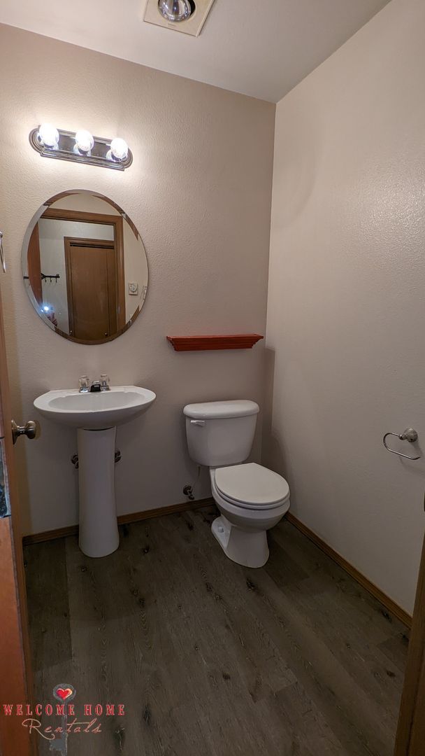 Building Photo - The amenities of an apartment community in...